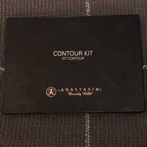 Anastasia Beverly Hills contour kit